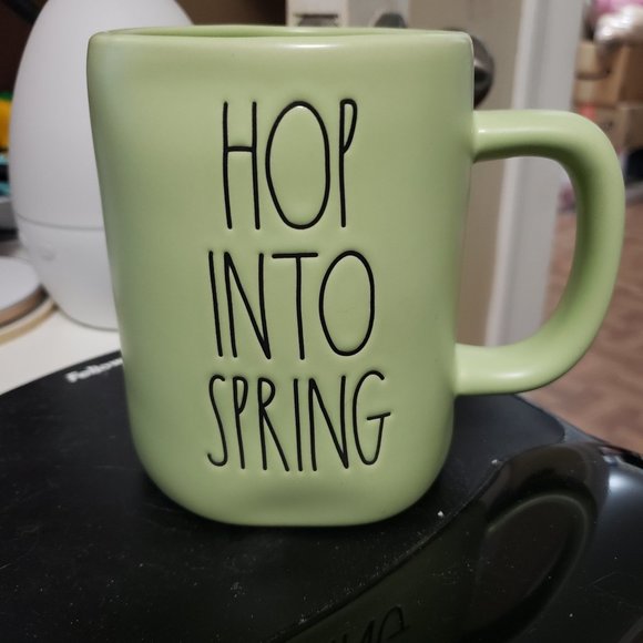 Brand New Rae Dunn Hop Into Spring mug - Picture 1 of 3